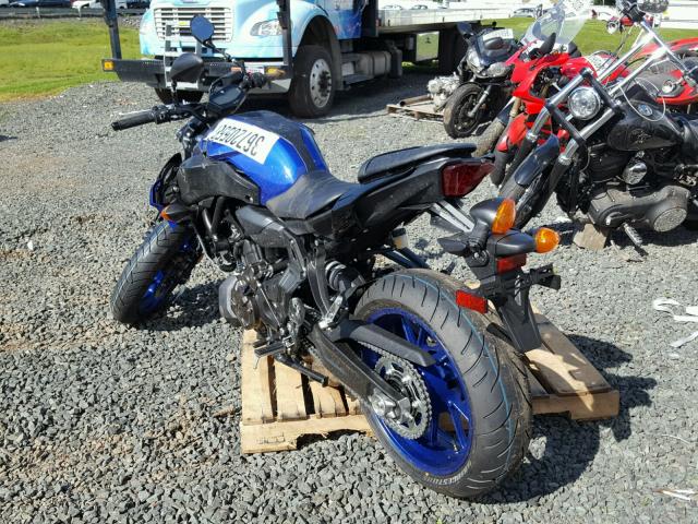 JYARM27E3JA000977 - 2018 YAMAHA MT07 BLUE photo 3