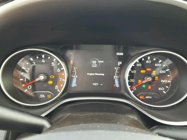 3C4NJDBB7JT231877 - 2018 JEEP COMPASS LA Weiß Foto 8