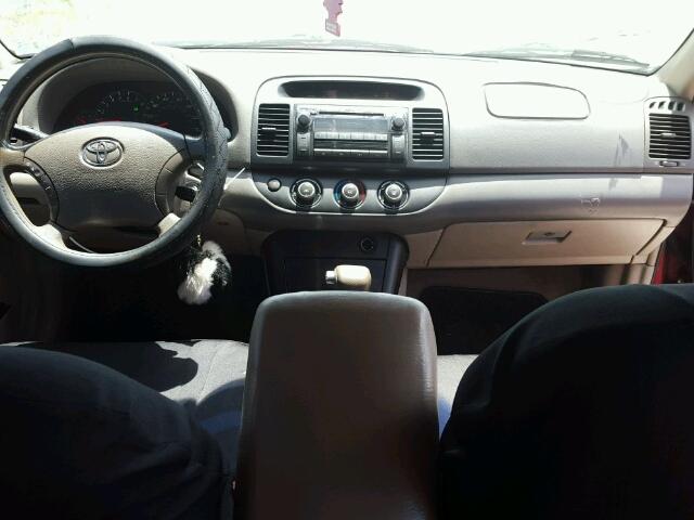 4T1BE32K95U103665 - 2005 TOYOTA CAMRY LE წითელი ფოტო 9