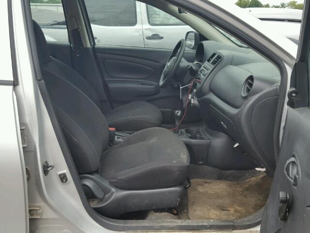 3N1CN7AP7CL941247 - 2012 NISSAN VERSA S GRAY photo 5