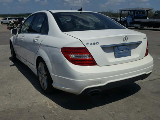 WDDGF4HB3DR296181 - 2013 MERCEDES-BENZ C 250 WHITE photo 3