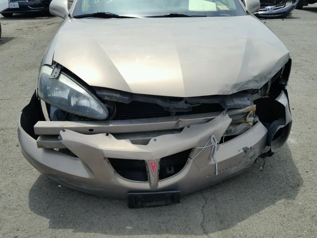 2G2WP552761125477 - 2006 PONTIAC GRAND PRIX TAN photo 9