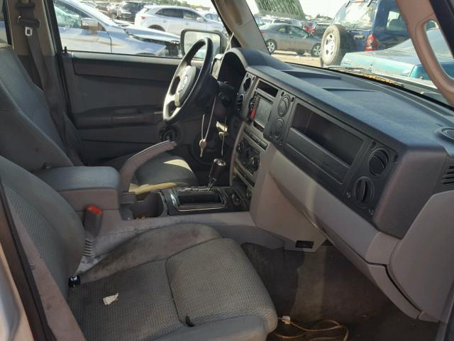 1J8HG48K56C244206 - 2006 JEEP COMMANDER ვერცხლისფერი ფოტო 5