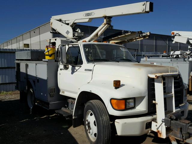 1FDMF70J8SVA68923 - 1995 FORD F700 WHITE photo 1