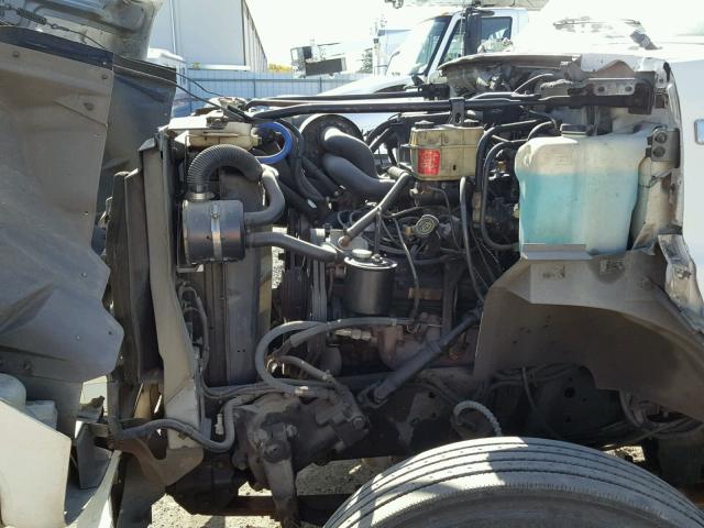 1FDMF70J8SVA68923 - 1995 FORD F700 WHITE photo 7