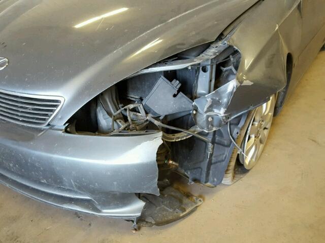 JTHBA30G255117088 - 2005 LEXUS ES 330 GRAY photo 9