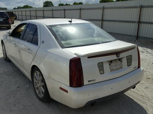 1G6DC67A060121519 - 2006 CADILLAC STS WHITE photo 3