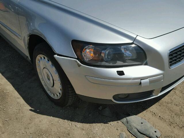 YV1MH682872291617 - 2007 VOLVO S40 T5 SILVER photo 9