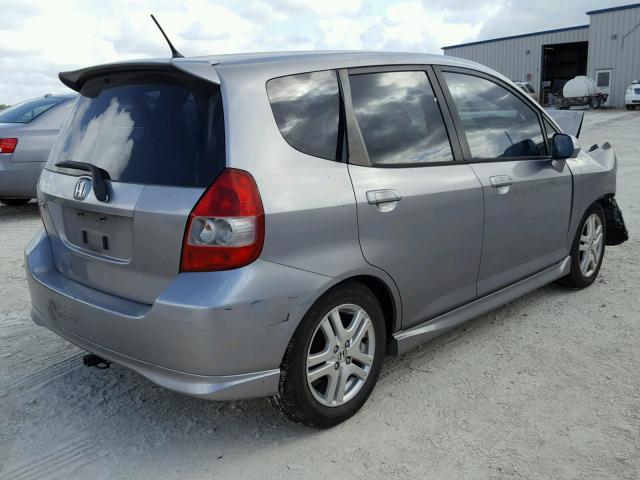 JHMGD38657S005091 - 2007 HONDA FIT S GRAY photo 4