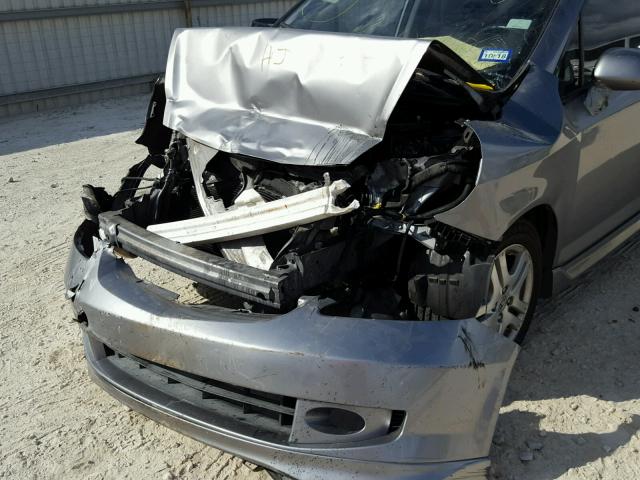 JHMGD38657S005091 - 2007 HONDA FIT S GRAY photo 9