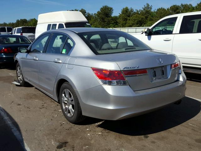 1HGCP2F41BA043551 - 2011 HONDA ACCORD LXP SILVER photo 3