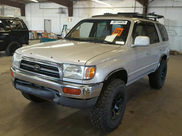 JT3HN86R2W0162086 - 1998 TOYOTA 4RUNNER SR SILVER photo 2