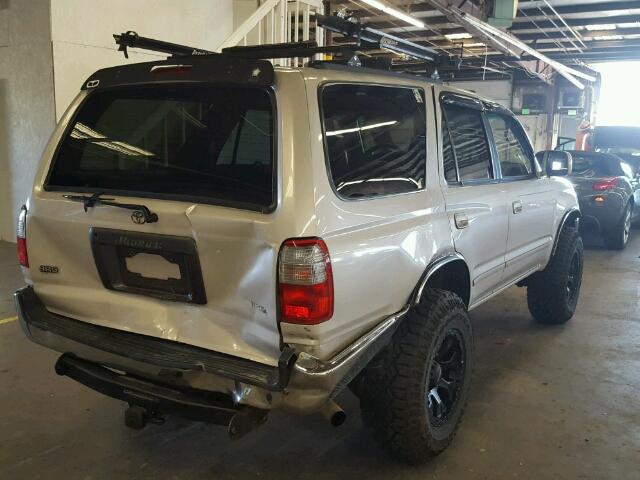 JT3HN86R2W0162086 - 1998 TOYOTA 4RUNNER SR SILVER photo 4