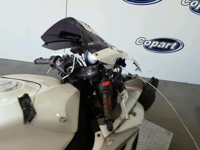 JS1GN7DA362118840 - 2006 SUZUKI GSX-R600 K WHITE photo 5