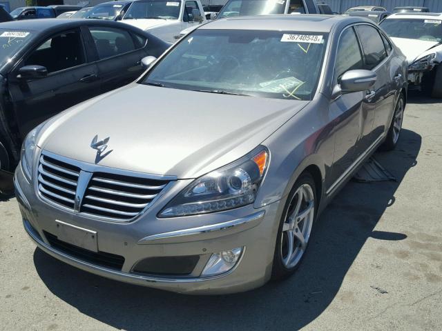 KMHGH4JH5CU051070 - 2012 HYUNDAI EQUUS SIGN GRAY photo 2