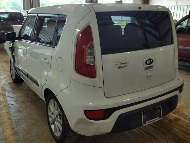 KNDJT2A68D7535312 - 2013 KIA SOUL WHITE photo 3