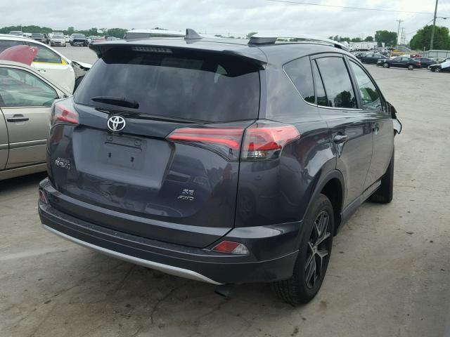 2T3JFREVXGW447582 - 2016 TOYOTA RAV4 SE GRAY photo 4