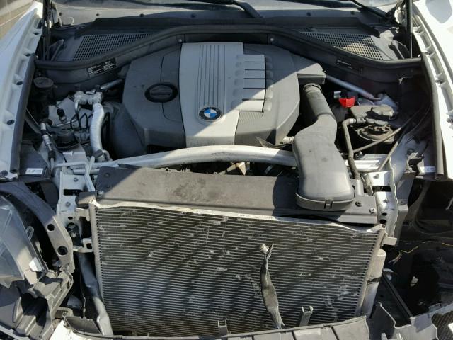 5UXZW0C59CL669804 - 2012 BMW X5 XDRIVE3 WHITE photo 7