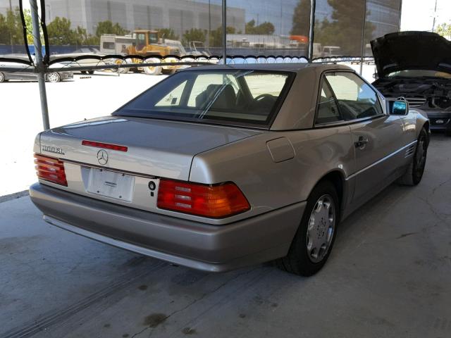 WDBFA61E6PF075179 - 1993 MERCEDES-BENZ 300 SL TAN photo 4