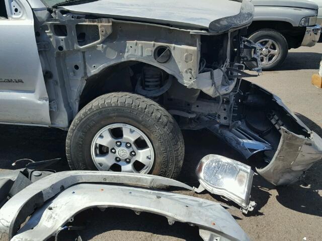 5TEJU62NX7Z351268 - 2007 TOYOTA TACOMA DOU SILVER photo 9