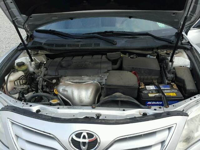 4T1BF3EK4BU621624 - 2011 TOYOTA CAMRY SILVER photo 7