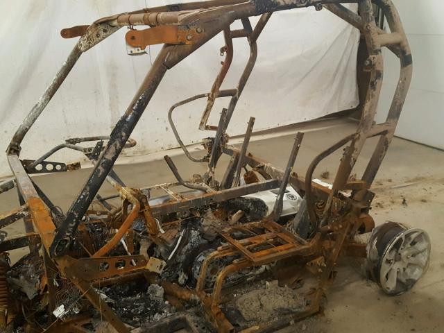 3JBKKAP20GJ002102 - 2016 CAN-AM COMMANDER BURN photo 10