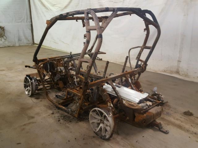 3JBKKAP20GJ002102 - 2016 CAN-AM COMMANDER BURN photo 3