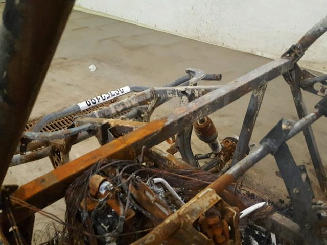 3JBKKAP20GJ002102 - 2016 CAN-AM COMMANDER BURN photo 8