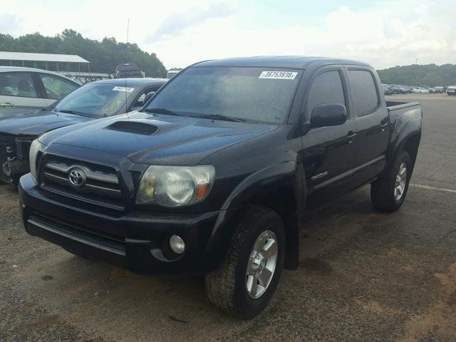 3TMJU62NX9M090594 - 2009 TOYOTA TACOMA DOU BLACK photo 2