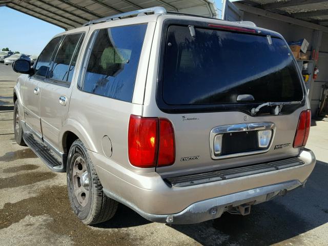 5LMFU28R32LJ12329 - 2002 LINCOLN NAVIGATOR BEIGE photo 3