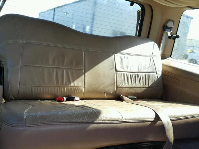 5LMFU28R32LJ12329 - 2002 LINCOLN NAVIGATOR BEIGE photo 9