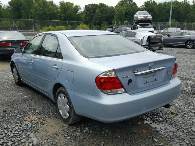 4T1BE32K25U964234 - 2005 TOYOTA CAMRY LE BLUE photo 3