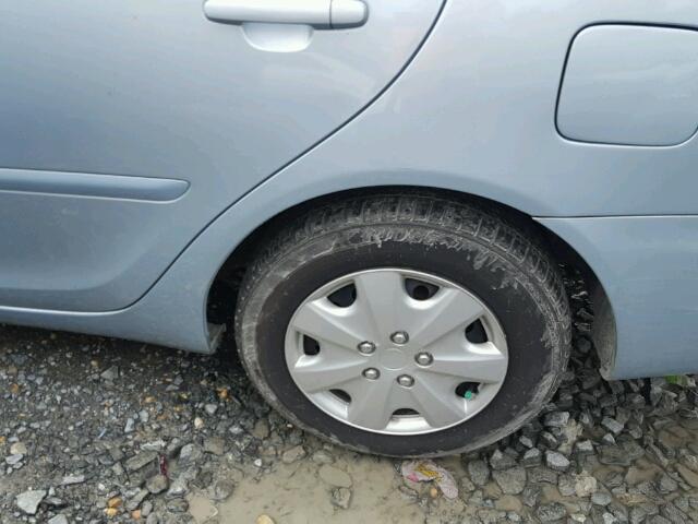 4T1BE32K25U964234 - 2005 TOYOTA CAMRY LE 蓝色 照片 9