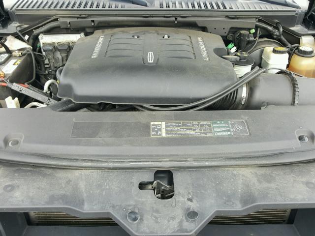 5LMFU28RX4LJ40275 - 2004 LINCOLN NAVIGATOR BLACK photo 7