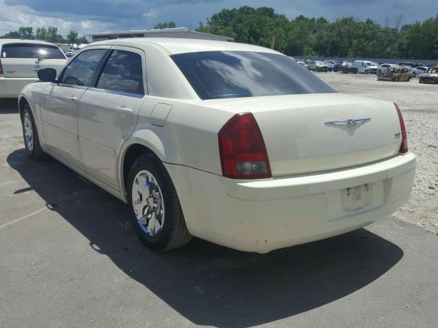 2C3KA43R76H224253 - 2006 CHRYSLER 300 WHITE photo 3