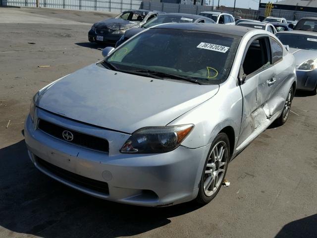JTKDE177560097600 - 2006 TOYOTA SCION TC 银色 照片 2