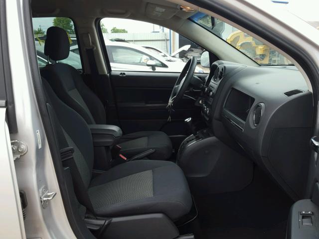 1J4NT4FB1AD553788 - 2010 JEEP COMPASS SP SILVER photo 5