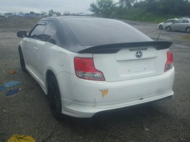JTKJF5C71C3025946 - 2012 TOYOTA SCION TC 白色 照片 3