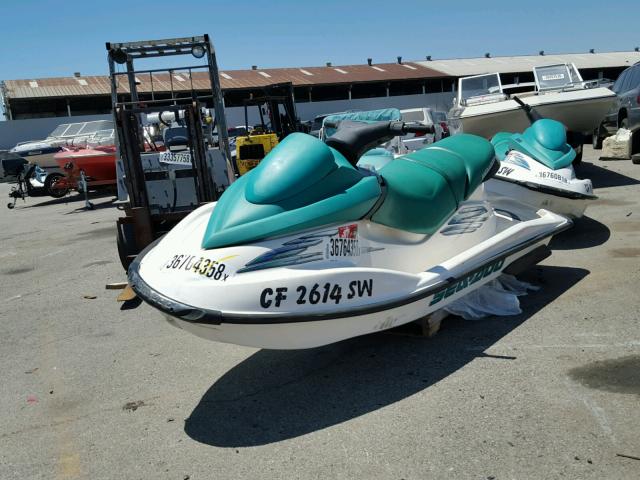 00000ZZN066146101 - 2001 BOMBARDIER SEADOO TWO TONE photo 2