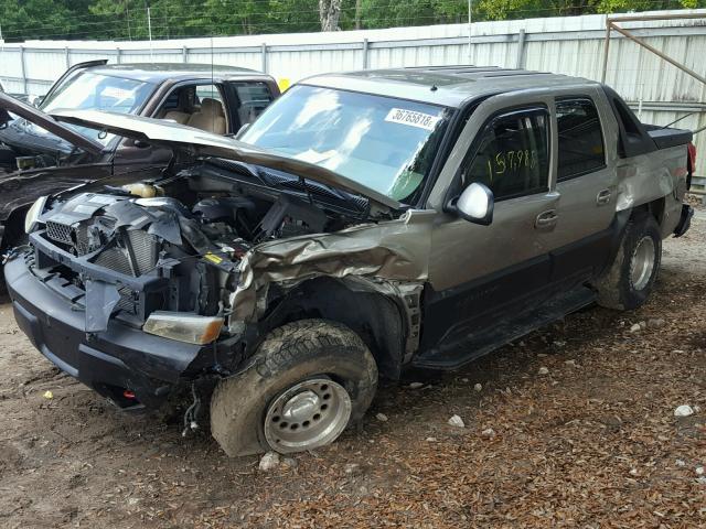 3GNEK13T72G159230 - 2002 CHEVROLET AVALANCHE BEIGE photo 2