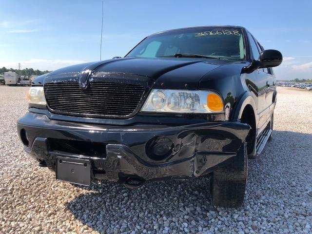 5LMPU28L0XLJ04213 - 1999 LINCOLN NAVIGATOR BLACK photo 2