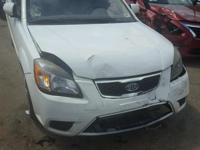 KNADH4A30A6647441 - 2010 KIA RIO LX WHITE photo 9