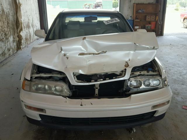 JH4KA7671SC002875 - 1995 ACURA LEGEND LS WHITE photo 9