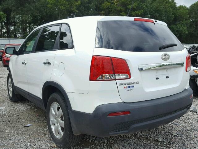 5XYKT3A1XBG012131 - 2011 KIA SORENTO BA WHITE photo 3