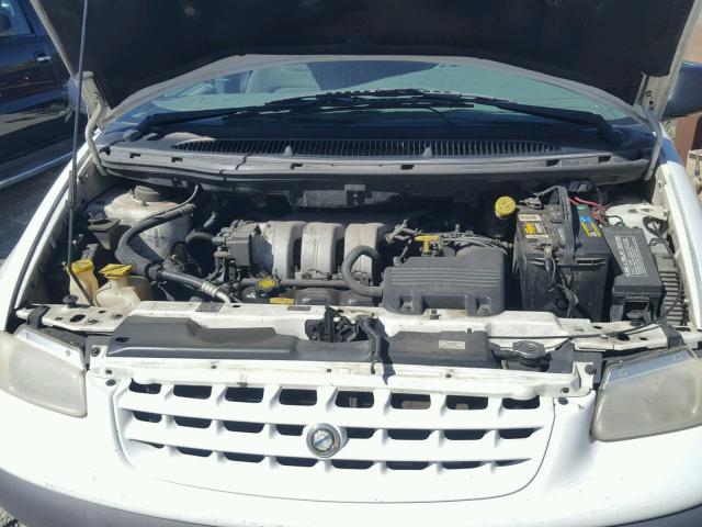 1C4GJ44R6YB661981 - 2000 CHRYSLER GRAND VOYA WHITE photo 7