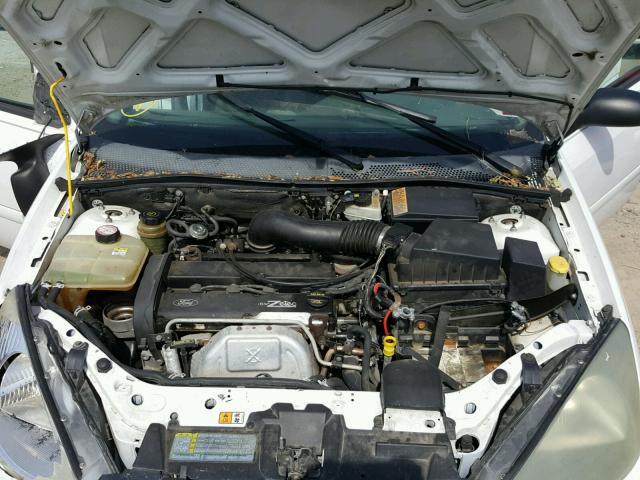 1FAFP34363W323925 - 2003 FORD FOCUS SE C WHITE photo 7