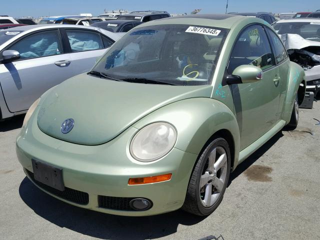 3VWSG31C06M410475 - 2006 VOLKSWAGEN NEW BEETLE 绿色 照片 2