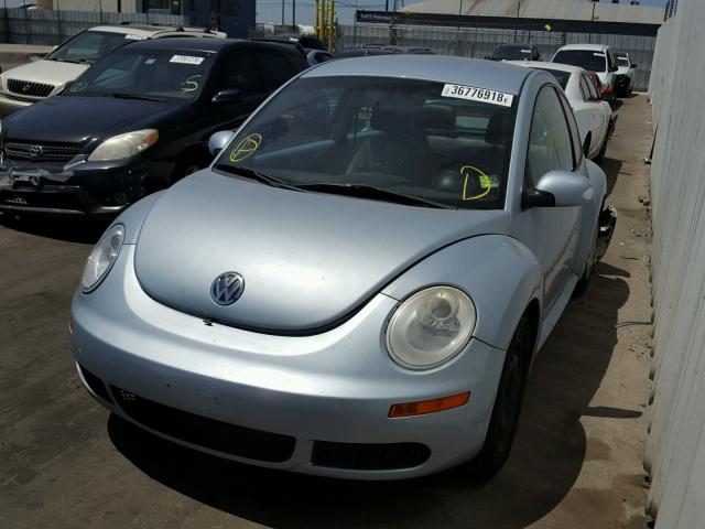 3VWPW3AG3AM008616 - 2010 VOLKSWAGEN NEW BEETLE 蓝色 照片 2