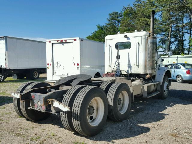 1FUJALCG63LK26695 - 2003 FREIGHTLINER CONVENTION WHITE photo 4