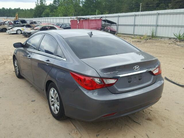 5NPEB4AC0CH319017 - 2012 HYUNDAI SONATA GRAY photo 3